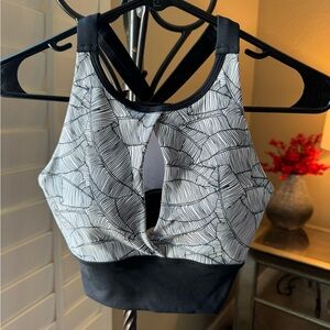 Lorna Jane black and white keyhole sports bra